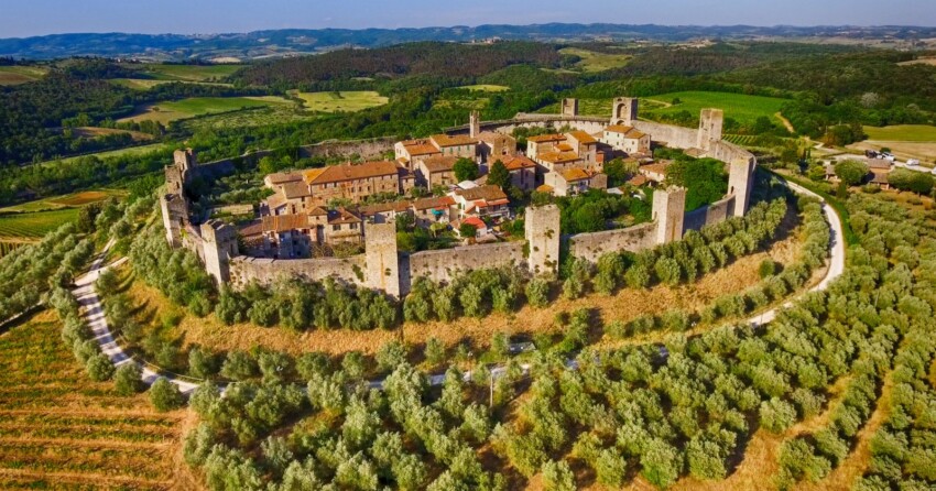 Stone walls and towers of Monteriggioni